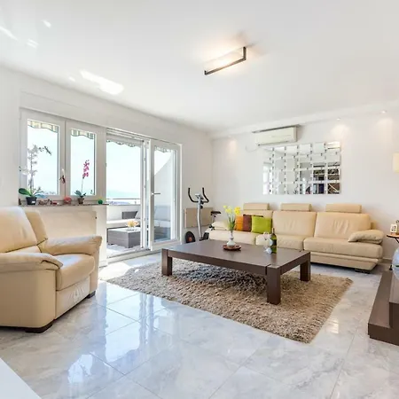 Aquamarin Apartment